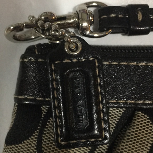 COACH WRISTLET - Picture 3 of 6